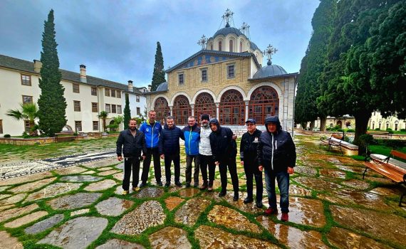 cristi minculescu muntele athos ghid montan