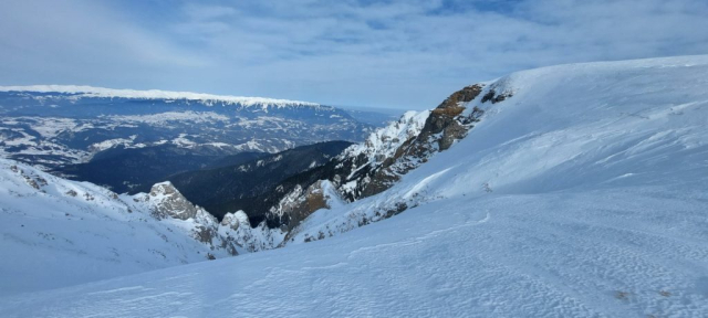 refugiul-batrana-vf-omu4