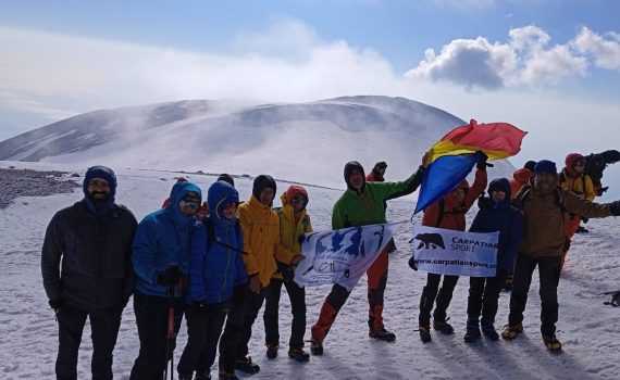 ararat cristi minculescu